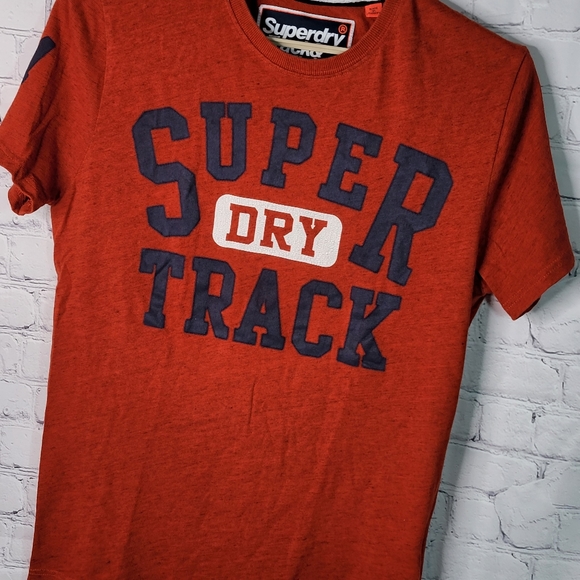Superdry Track Field Tshirt Large - Picture 4 of 8